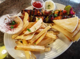 Zayna Flaming Grill food