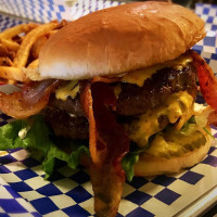 Meteor Hamburgers Wylie Tx food