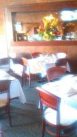 Amici's inside