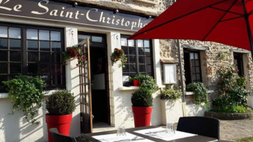 Le Saint Christophe food