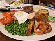 The Farmers Arms food