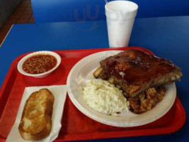 Little Pigs -b-que food