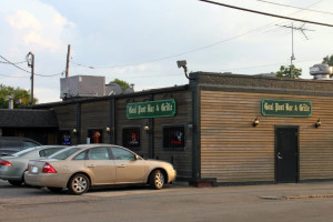 The Goal Post Grille outside