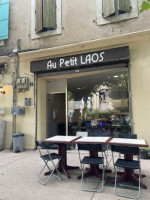 Au Petit Laos inside