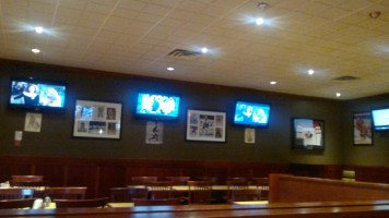 Wrigley's Sports Bar & Lounge inside