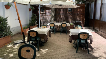 Il Giardino Due inside