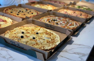 Tutti Pizza Mortagne-sur-sèvre food