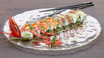 Sushi Sun Tiburtina food