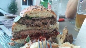 Burger Les 2 Rivieres food