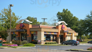 Taco Bell outside