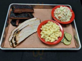 Doc's Smokehouse And Craft food