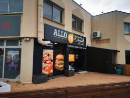 Allo Pizza inside