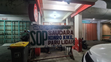 Sop Saudara Irian outside