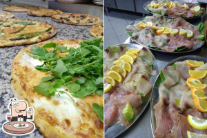 Al 24 – Pizzeria. Trattoria food