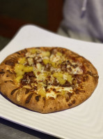 Ultimate California Pizza food