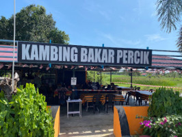 Kambing Bakar Percik outside