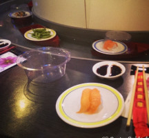 Running Sushibar food