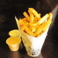 Pommes Frites food