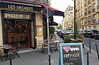 Les Arcades Cafe inside