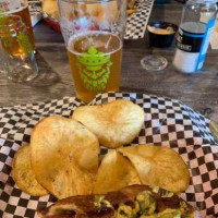 Throne Brewing Company food