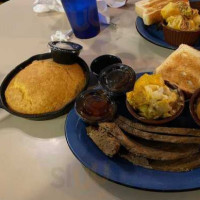 Pappy's Barbque food