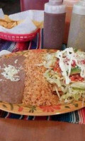 Gallos Taqueria food