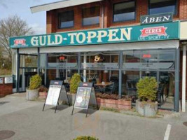 Guldtoppen outside