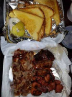 Dickey's Barbecue Pit food