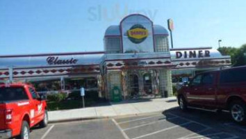 Denny's outside