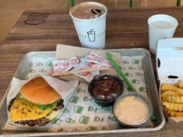 Shake Shack Parsippany Atop The Hill food