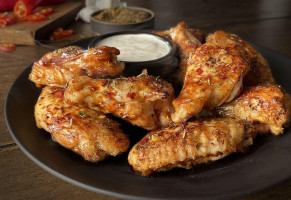 Hooters food