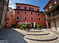 Albergo Dei Cacciatori outside