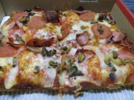 Jet's Pizza food