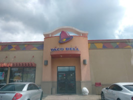 Taco Bell outside