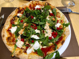 Pizza Galli food