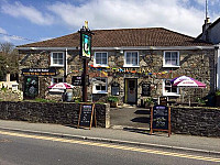 The Lanivet Inn outside