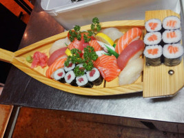 Sushi Q food