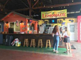 Oh' Lemonade food