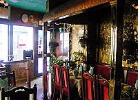 Tuli Tandoori inside