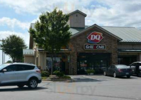 Dairy Queen Grill Chill outside