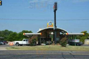 Sonic Drive-in outside