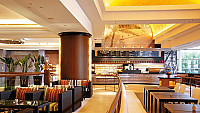 Cafe Toastina Sheraton Grande Tokyo Bay inside