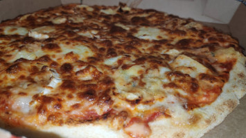 Pizza Garnie food