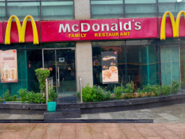 Mcdonald's outside