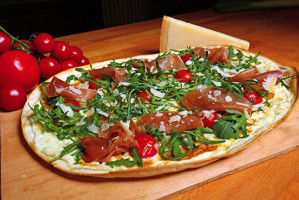 Marianne's Flammkuchen food