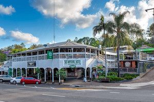 The Imperial Hotel Eumundi inside