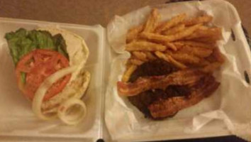 The Glenville Pioneer Grille food