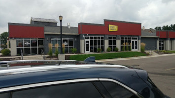 Dickey's Barbecue Pit outside