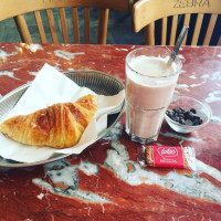 Café Sintt-gorikshallen Des Halles Saint-géry food