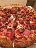 Porky's Pizza food